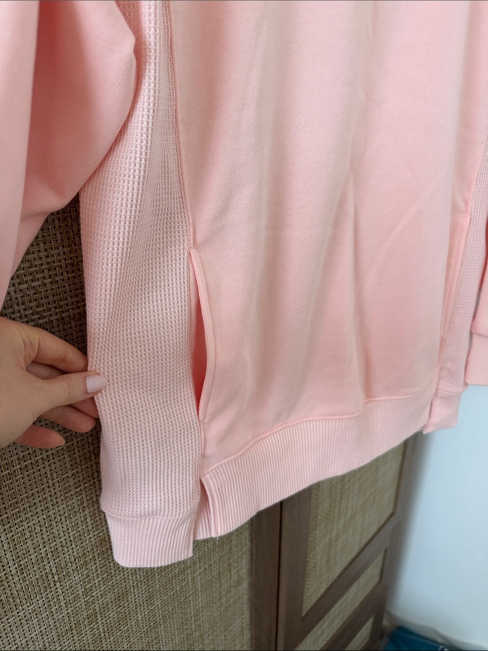Dokotoo Pale Salmon Pink Waffle Knit Pocket Sweatshirt Pullover Size S - Picture 6 of 13